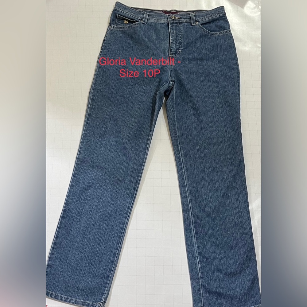 gloria vanderbilt - size 10